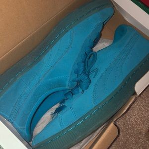 blue pumas